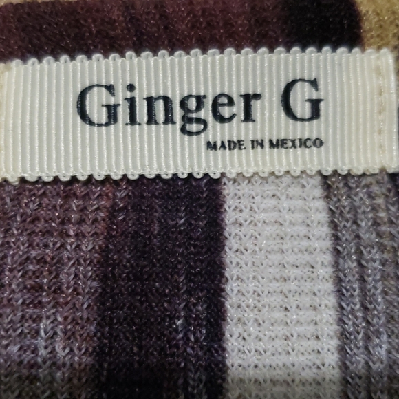 🌼New boutique Abstract print top - Picture 9 of 9